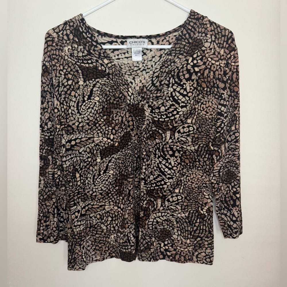 Chico's Travelers Abstract Pattern Blouse Size 1 Medium 3/4 Sleeves Stretch